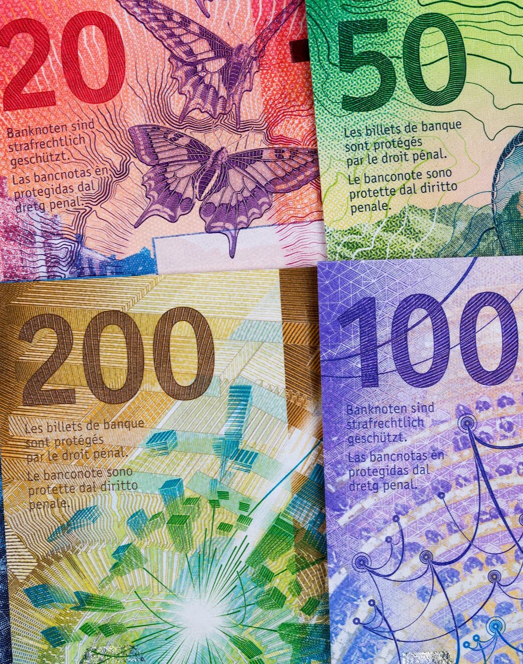 Ventajas de cambiar moneda online con Exact Change