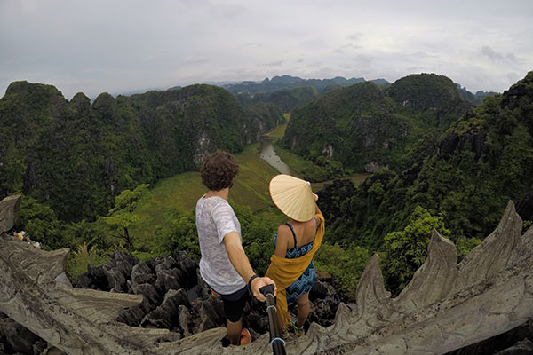 dos-mochilas-en-ruta-ninh-binh-vietnam