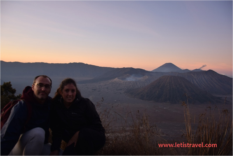 amanecer-borneo-letis-travel-entrevista-exact-change