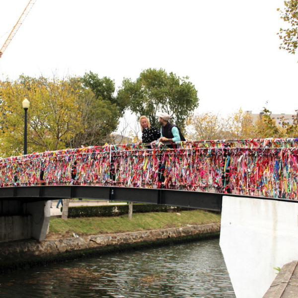 dos-trianeros-por-el-mundo-puente-enamorados