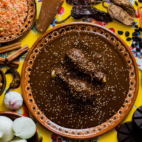 mole-poblano-comida-tipica-de-mexico-mejores-platos