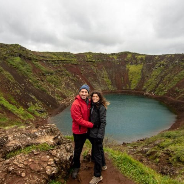 crater-kerid-isalndia-entrevista-pasaporte-a-la-tierra